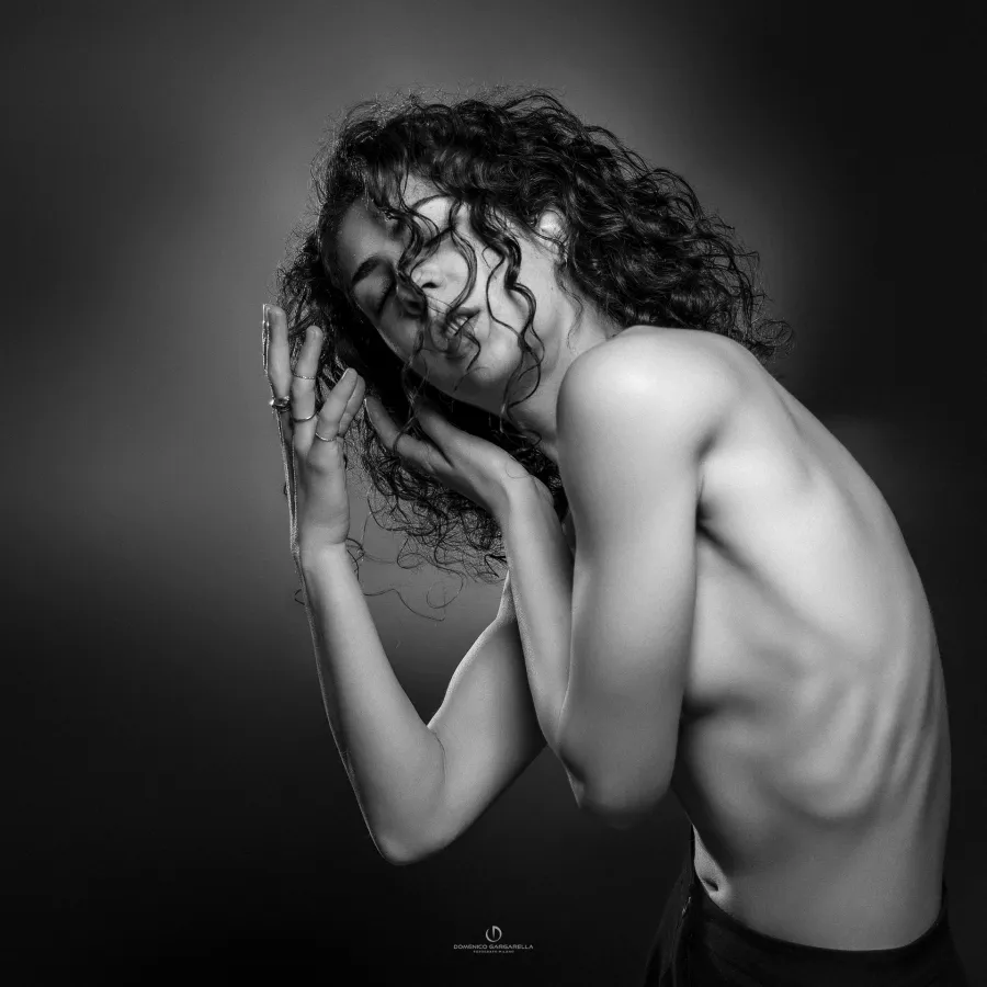 ritratto nudo artistico ballerina emozioni